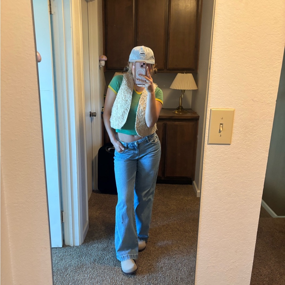 Meet your Posher, Belle